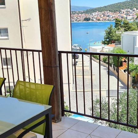 Apartman Varga Trogir Ngoại thất bức ảnh